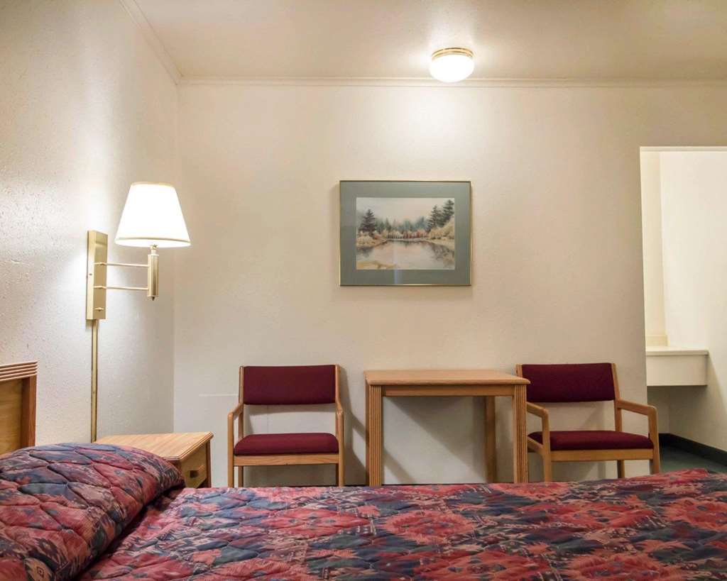 Deer Lodge Motel Sundance Rom bilde
